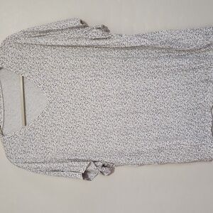 Floral V-Neck Short Sleeve Top